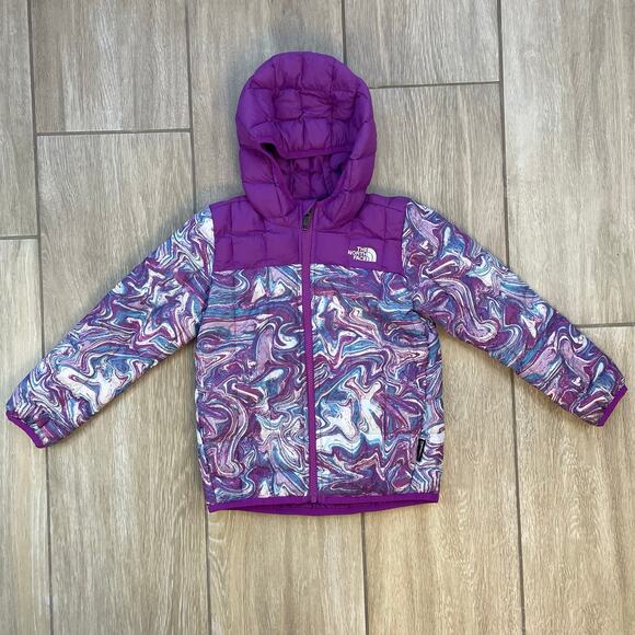 The North Face Girls Reversible Hooded Jacket 5T Purple Marble Print Puffer S23 - Picture 1 of 10